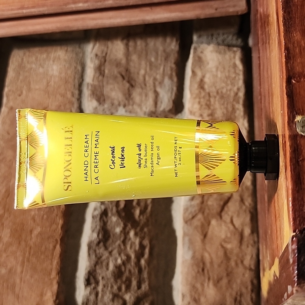 Spongelle Hand Cream Coconut Verbena Shea Butter Macadamia Seed Argan Oil .. NEW